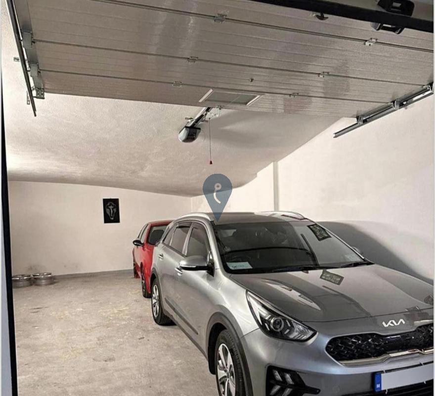 Garages / Garage Space in Marsaskala - REF 76370