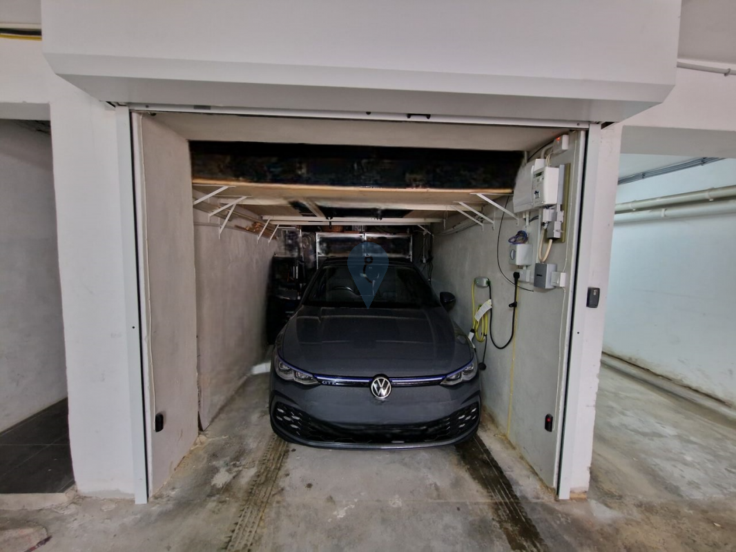 Garage/Parking Space in Swieqi - REF 77196